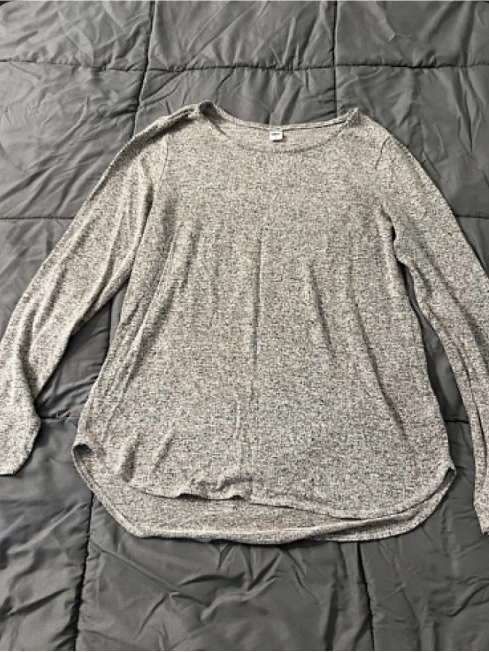 Old Navy Heather Gray Long Sleeve Knit Top